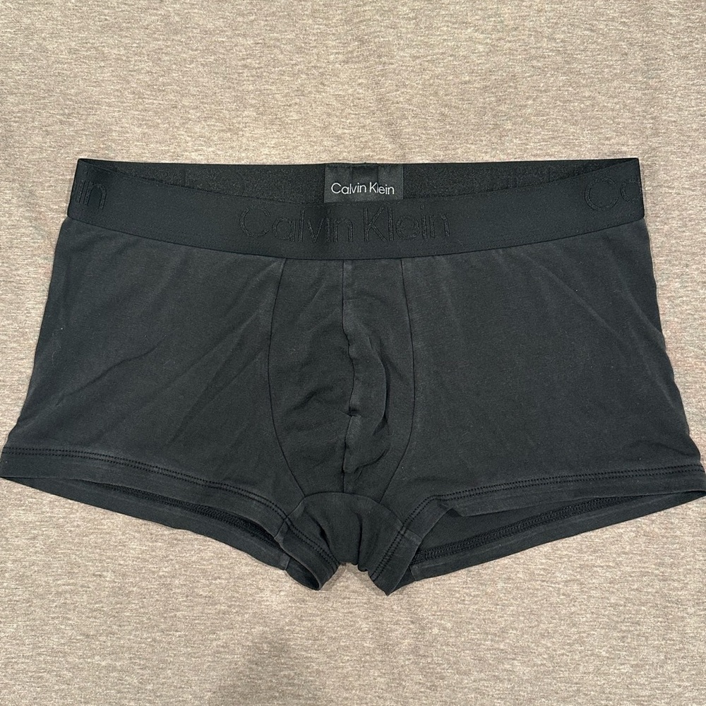 Calvin Klein Black Trunks size M